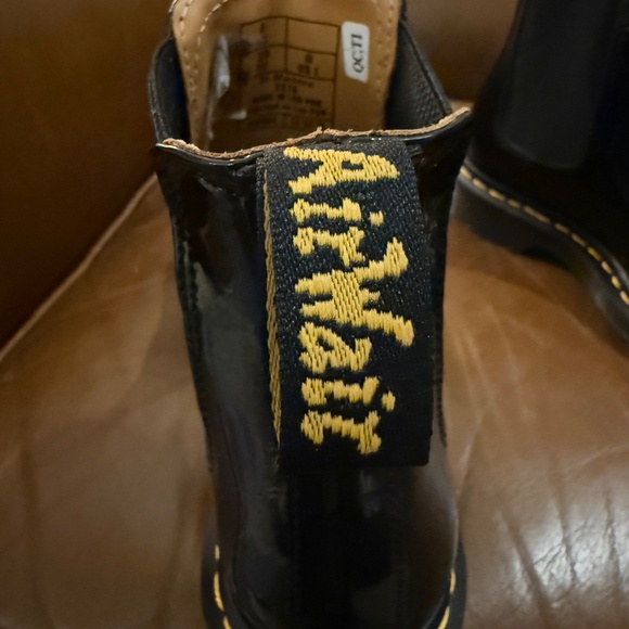 Dr. Martens Black Patent Chelsea boot Size 8 - Picture 8 of 12